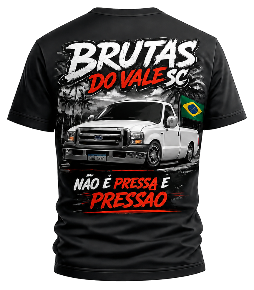Camiseta preta personalizada nas costas